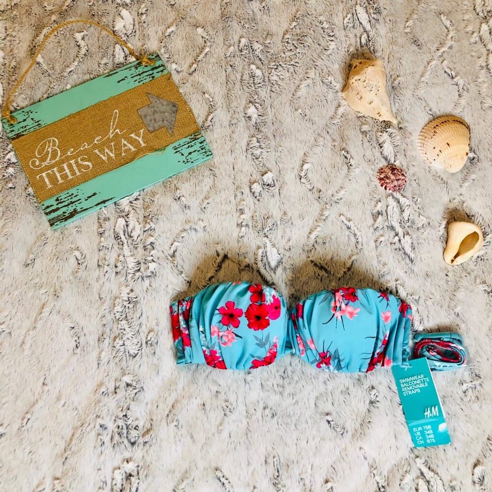 NWT H&M bikini top 🌺✨